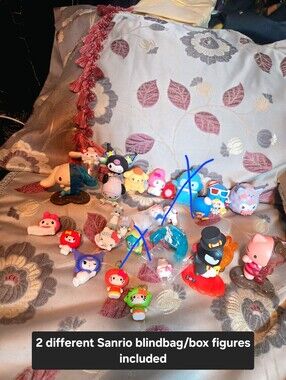 Sanrio Blind Box Figure Bundle